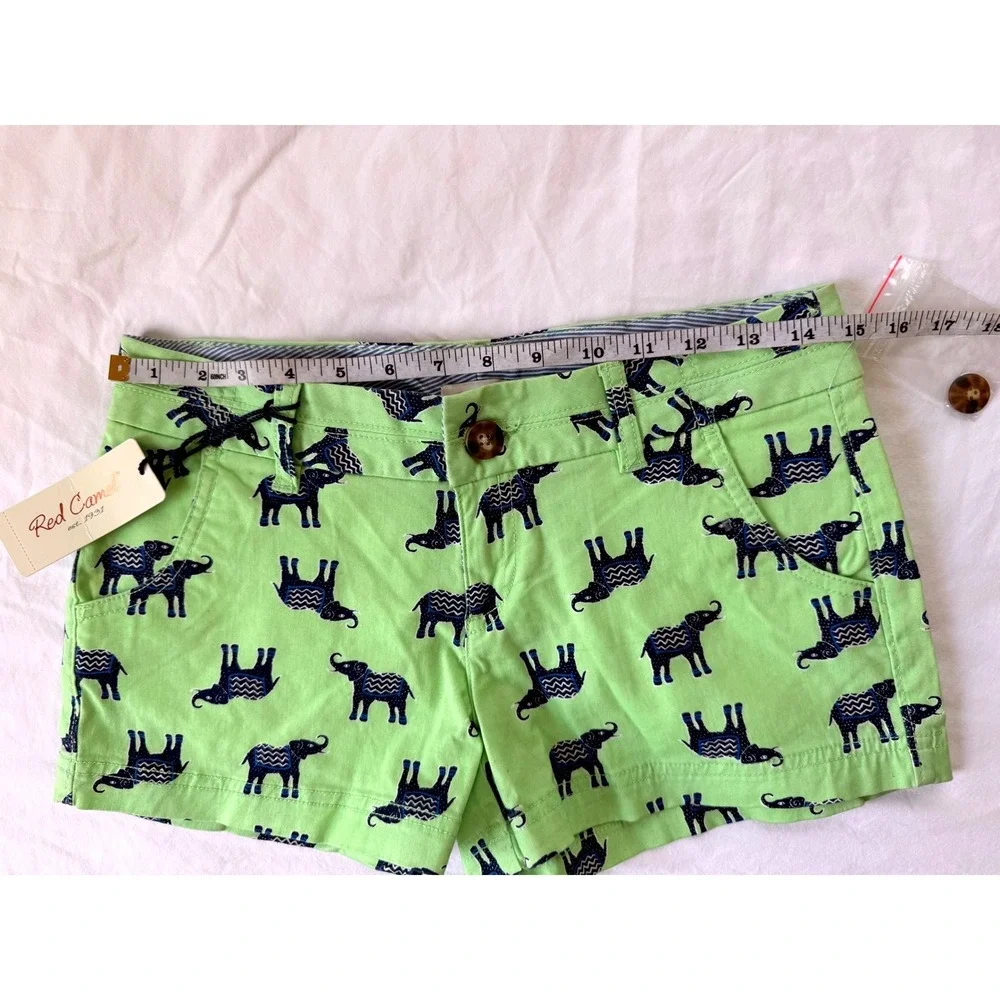 Safari elephant Red Camel Lime Green Flat Front Stretch Shorts NWT Size‎ 5